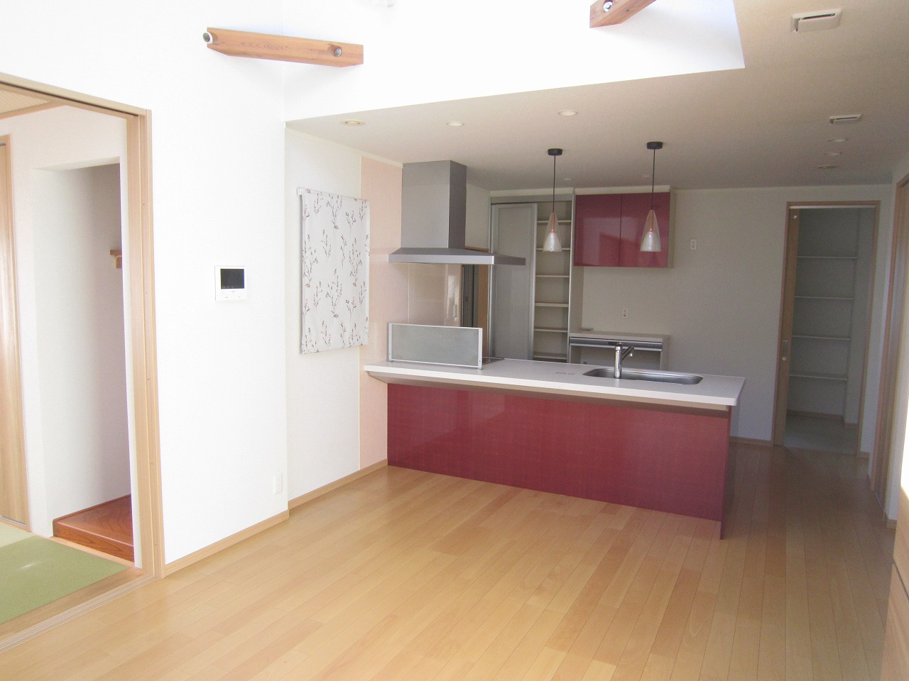 八束町波入中古住宅