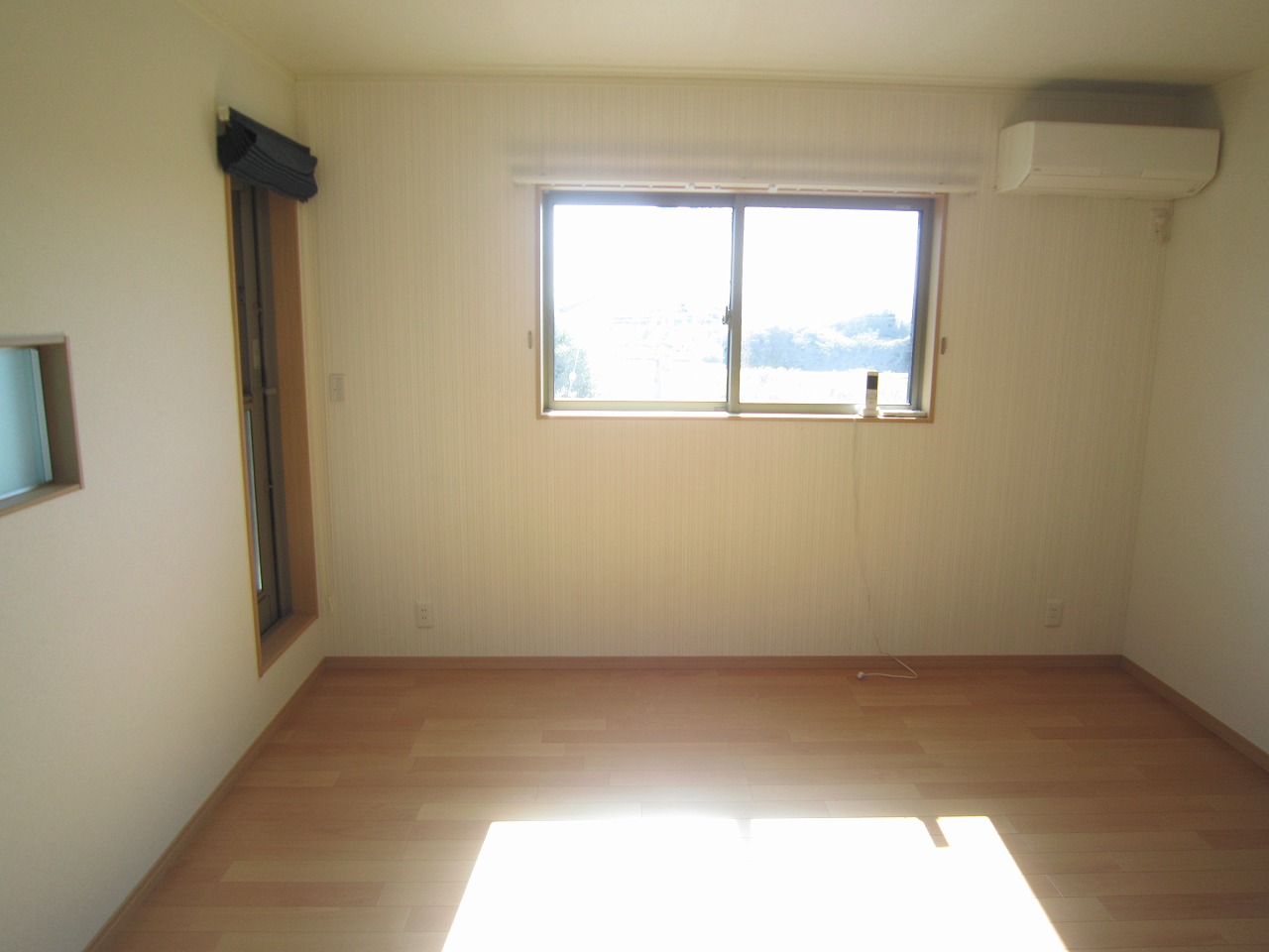 八束町波入中古住宅