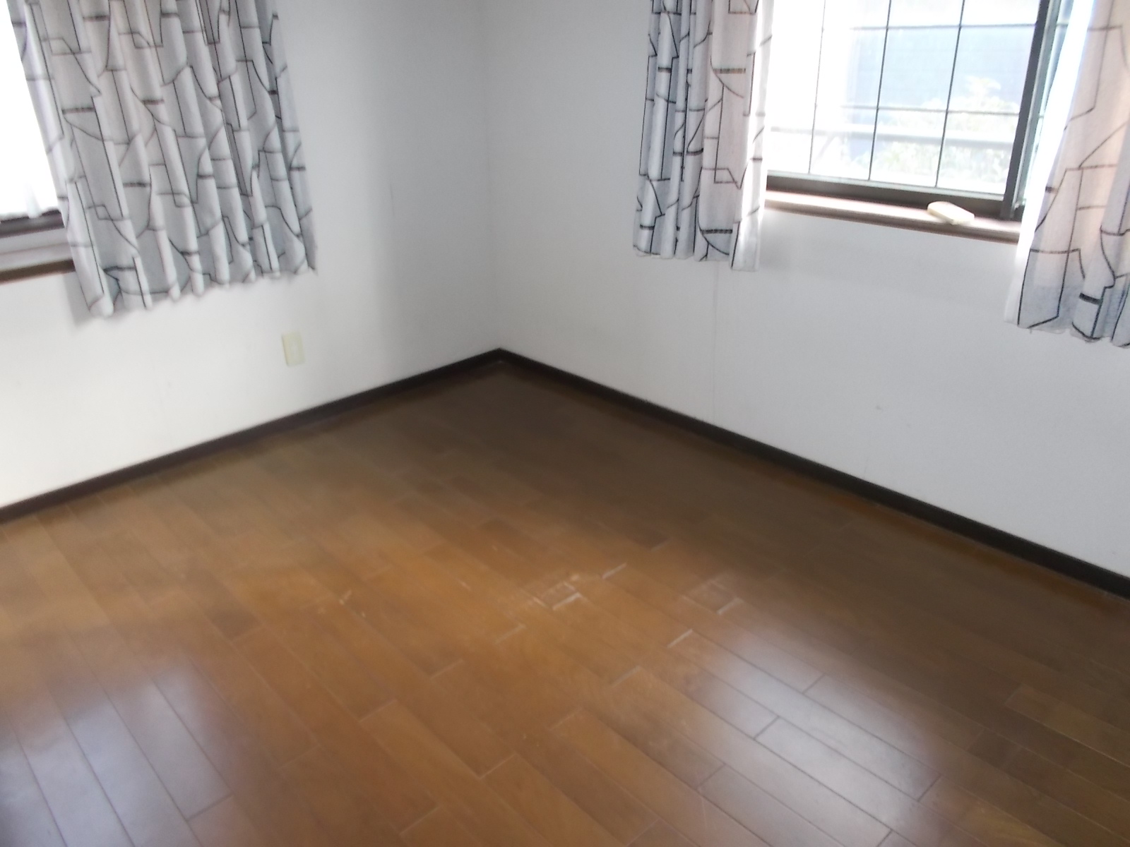 上東川津町中古住宅