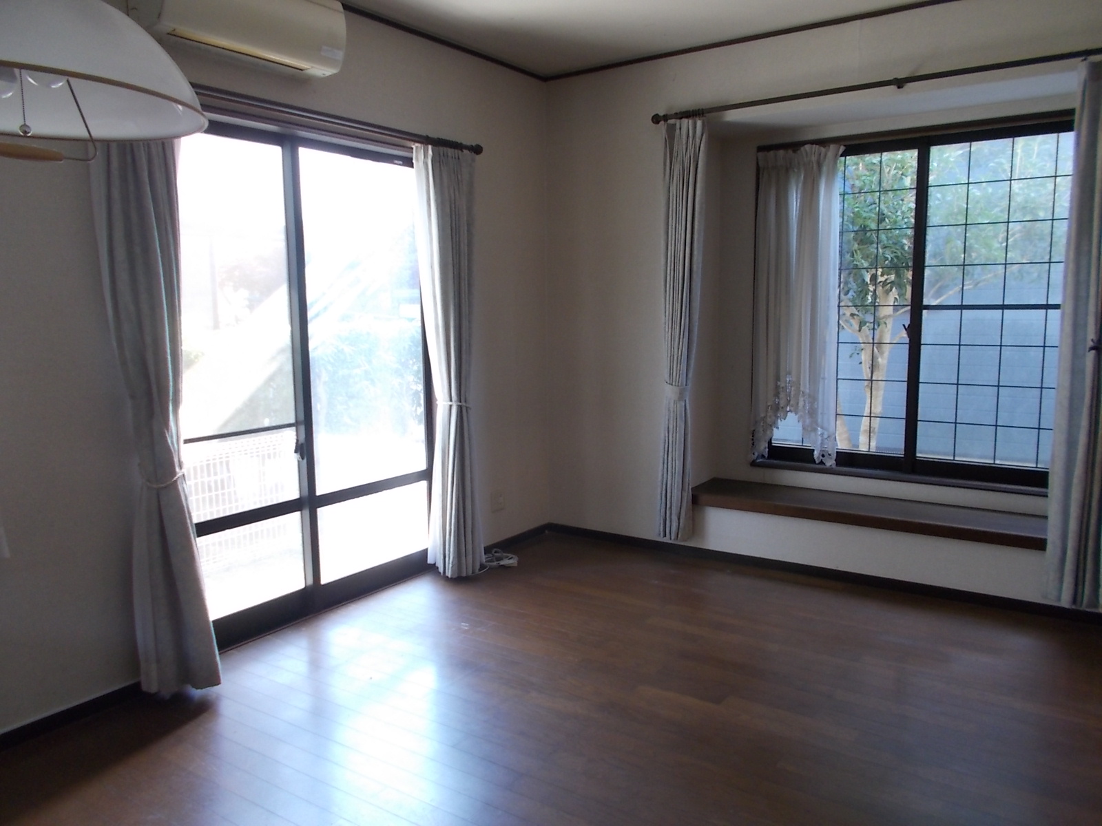 上東川津町中古住宅