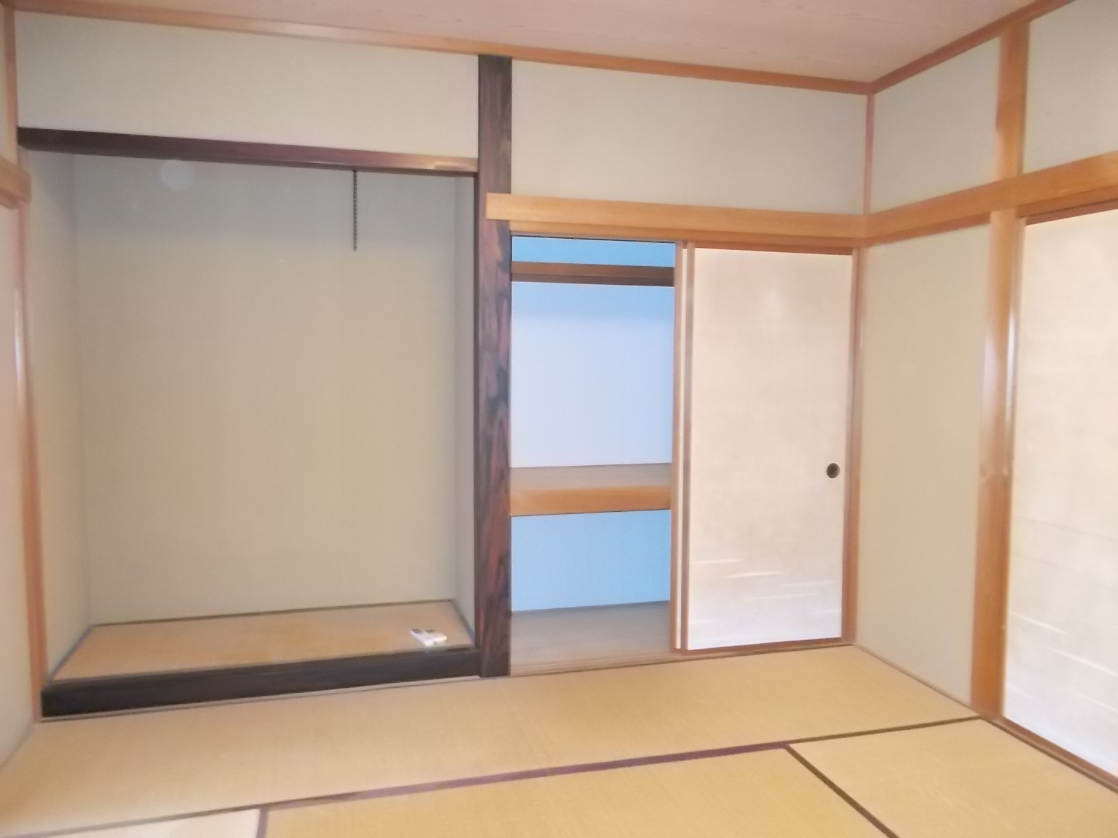 上東川津町中古住宅