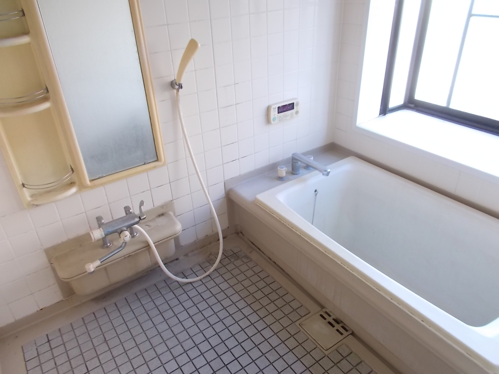 上東川津町中古住宅